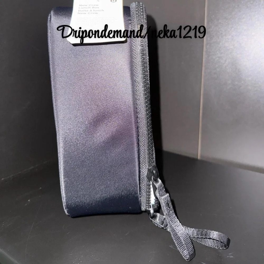 Lululemon New Crew Lunch Box- Black